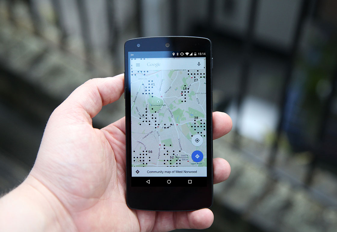 A pollution map on a smartphone
